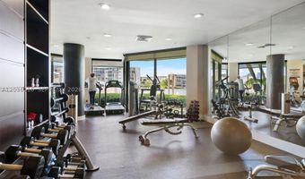1000 W Island Blvd 2307, Aventura, FL 33160