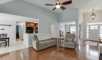 646 Forest Pine Dr, Ball Ground, GA 30107