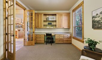 60826 Goldenwood Loop, Bend, OR 97702