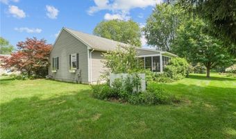 13 Sunnyside Dr, Cumberland, RI 02864
