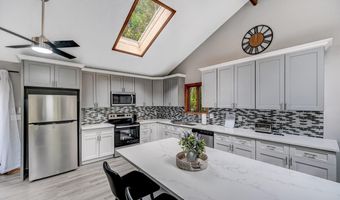 875 Stony Mountain Rd, Albrightsville, PA 18210