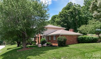 53 Braddock Way, Asheville, NC 28803