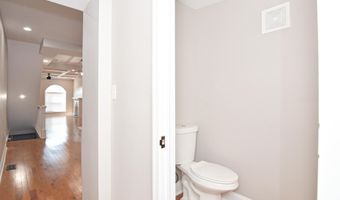 2644 E HOFFMAN St, Baltimore, MD 21213