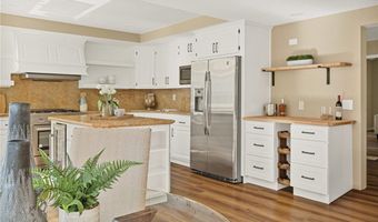 37202 Limekiln Dr, Yucaipa, CA 92399