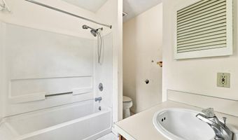 7912 Smith Rd, Apex, NC 27539