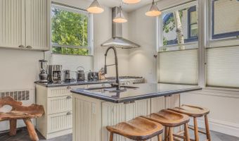 320 W Main St, Aspen, CO 81611