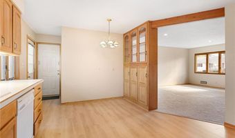 313 Glenn Rd, Albert Lea, MN 56007