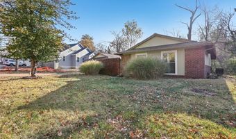 117 Old Oaks Dr, Ballwin, MO 63011