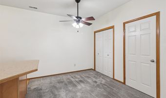 522 Kelsey Ln, Altoona, IA 50009