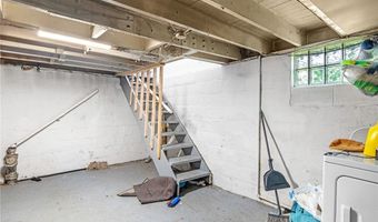 1228 Beardsley St, Akron, OH 44301