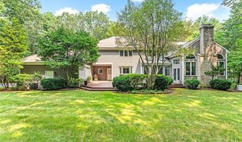 60 Pheasant Dr, East Greenwich, RI 02818