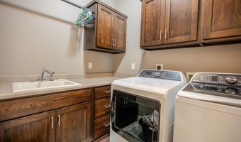 18860 Roselle Cv, Auburn, IN 46706