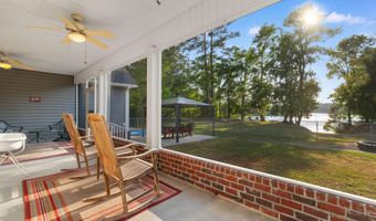 1884 Clarence Dr, Andrews, SC 29510