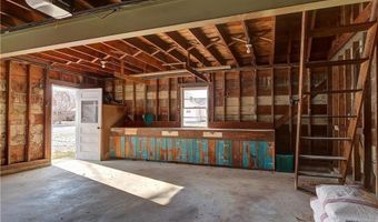 429 Forest Ave, Middletown, RI 02842