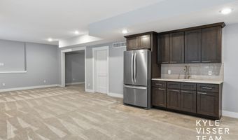 7787 S Gracemoor Ct SE, Alto, MI 49302