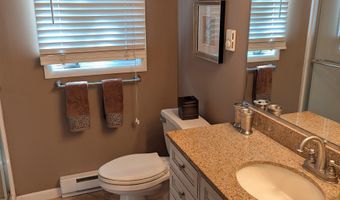 10 E 14th St, Avalon, NJ 08202