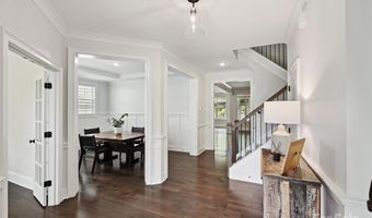 7009 Providence Ln W, Charlotte, NC 28226