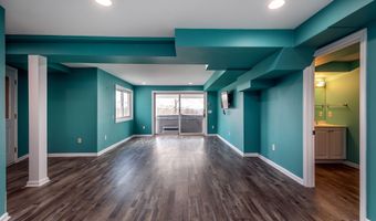 4 Sunrise Ln, Bridgewater, CT 06752