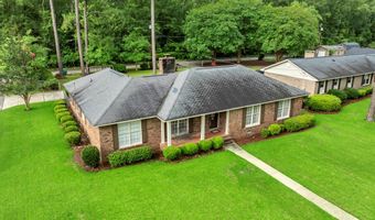 2704 PINE MANOR Ln, Albany, GA 31707