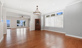 817 RIVERSIDE Dr, Arnold, MD 21012