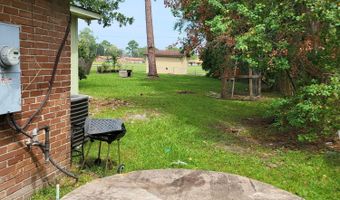 4719 General Mcarthur St, Moss Point, MS 39563