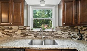 7948 Blairhouse Dr, Anderson Twp., OH 45244