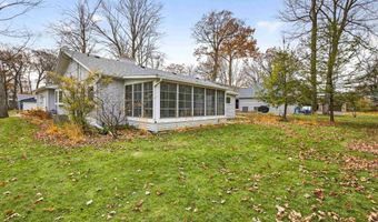 1040 E MOORPARK Ave, Appleton, WI 54911