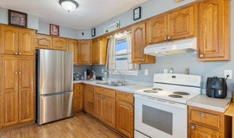 24 Fern Ct, Babbitt, MN 55706