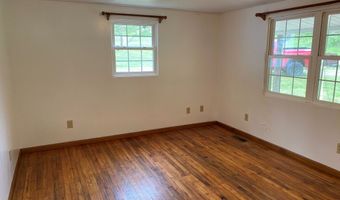 6403 Millstone Rd, Apple Grove, WV 25502