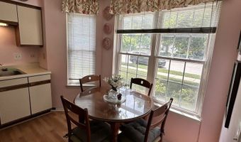 952 W Happfield Dr 2828, Arlington Heights, IL 60004