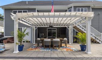 449 Sylvan Ct, North Kingstown, RI 02874