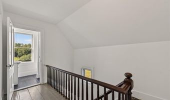 18 Cobb Rd, Belfast, ME 04915