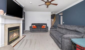 36 Summit Rd, Bedford, NH 03110