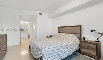 19501 W Country Club Dr 309, Aventura, FL 33180