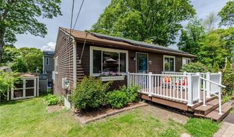 12 Twin Leaf Trl, Narragansett, RI 02874