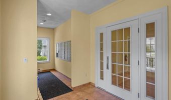 200 Roger Williams Ave 109, East Providence, RI 02916
