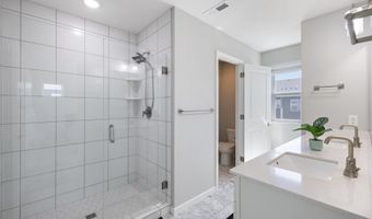 5863 156th St W, Apple Valley, MN 55124