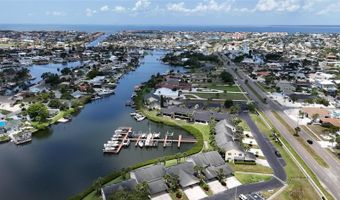 644 YARDARM Dr 22, Apollo Beach, FL 33572
