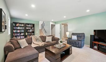 5105 LINETTE Ln, Annandale, VA 22003