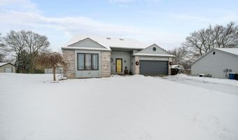 904 Elm St, Auburn, IN 46706