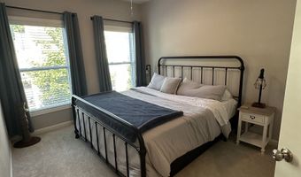 882 Westmoreland Cir NW, Atlanta, GA 30318