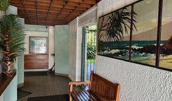 1875 KALANIANAOLE St 209, Hilo, HI 96720