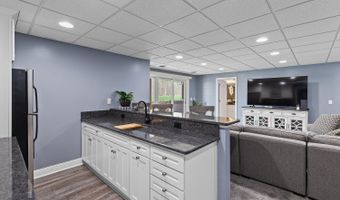 3144 Windmill Ct, Adrian, MI 49221
