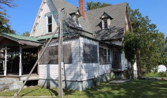 409 E College St, Aurora, MO 65605