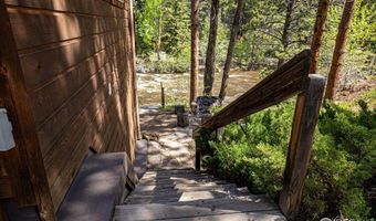 348 Crown Point Dr, Bellvue, CO 80512