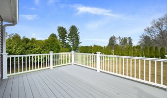 01 Sunrise Rd, Danbury, CT 06811