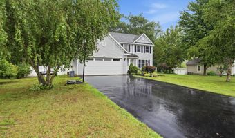 106 Halfmoon Dr, Altamont, NY 12009