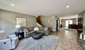 342 Benit Dr 11, Arnolds Park, IA 51331