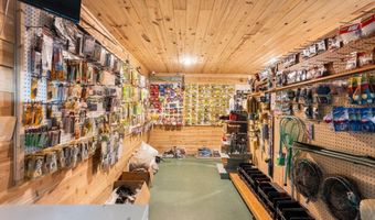 400 Lucky Lndg, Atkins, AR 72823
