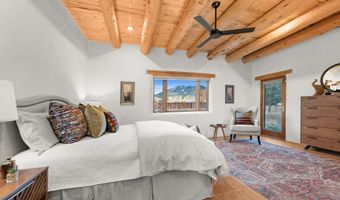 9 Desiderio Rd, Arroyo Seco, NM 87514